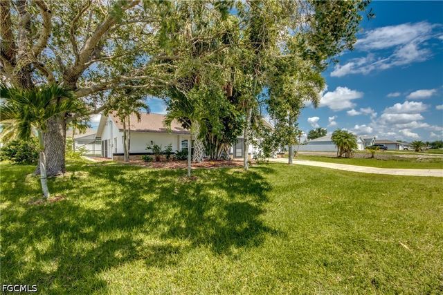 1124 NW 1st PL, Cape Coral, FL 33993