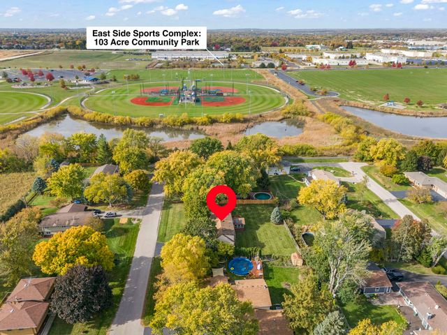 33W208 Bonnie Street, St. Charles, IL 60174