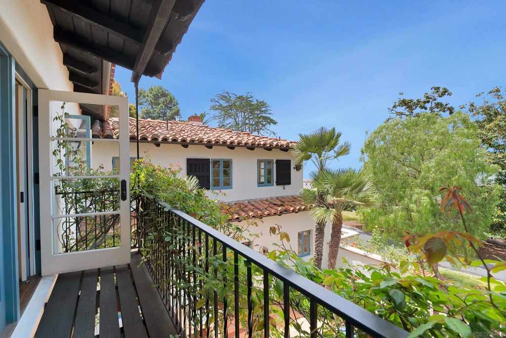 Image 53 of property listing at 1205 Muirlands Dr, La Jolla, CA 92037