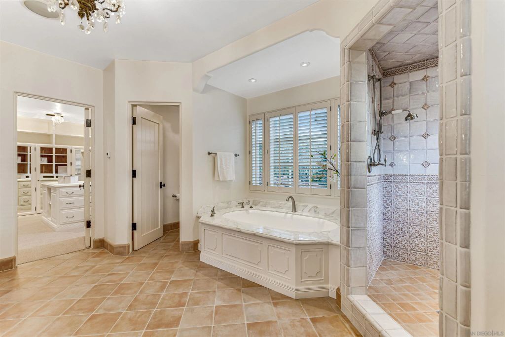 Image 56 of property listing at 1205 Muirlands Dr, La Jolla, CA 92037