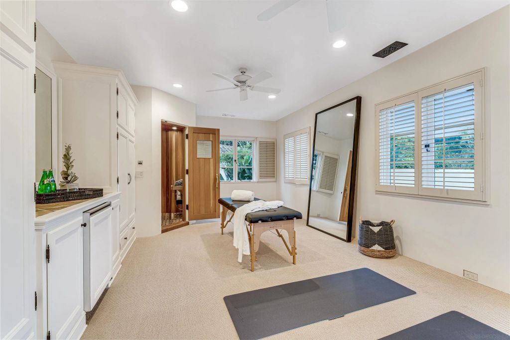 Image 60 of property listing at 1205 Muirlands Dr, La Jolla, CA 92037