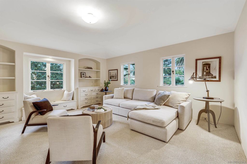 Image 65 of property listing at 1205 Muirlands Dr, La Jolla, CA 92037