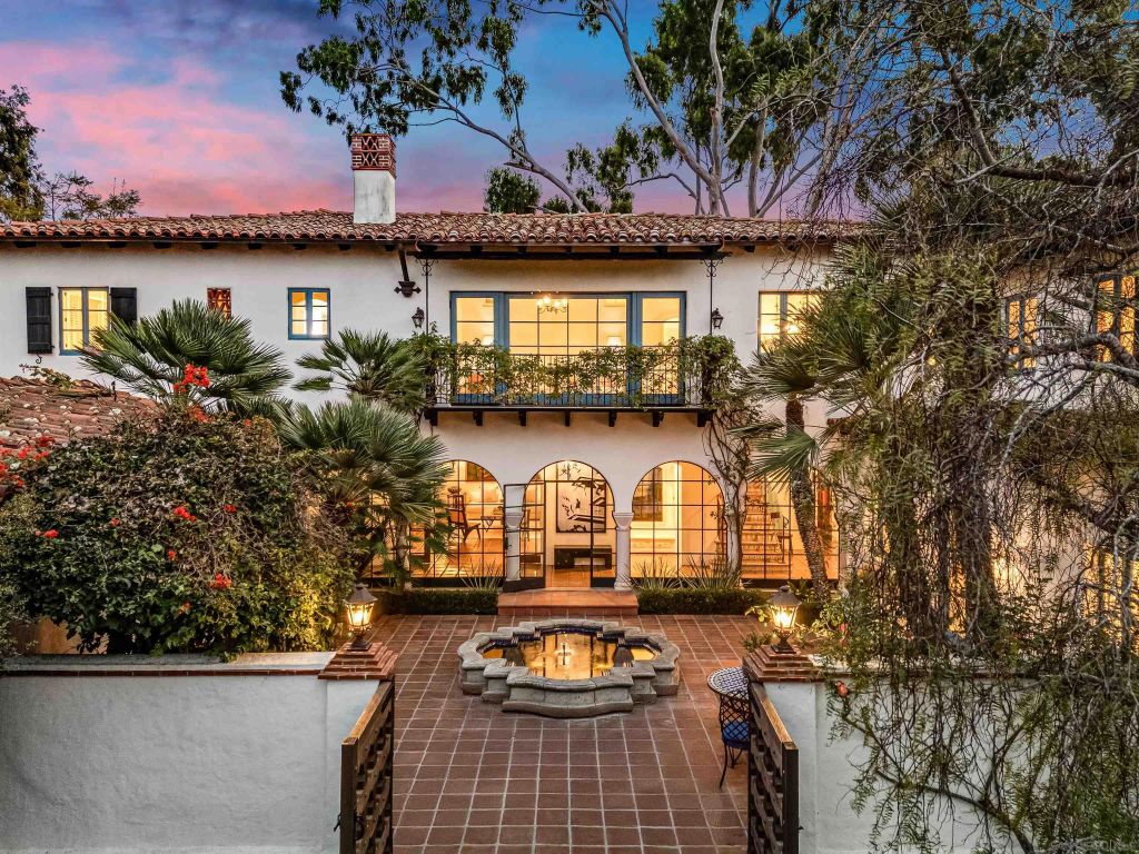 Image 8 of property listing at 1205 Muirlands Dr, La Jolla, CA 92037