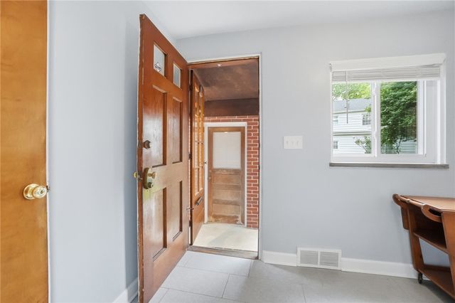 327 Ardmore Road, Springfield, OH 45504