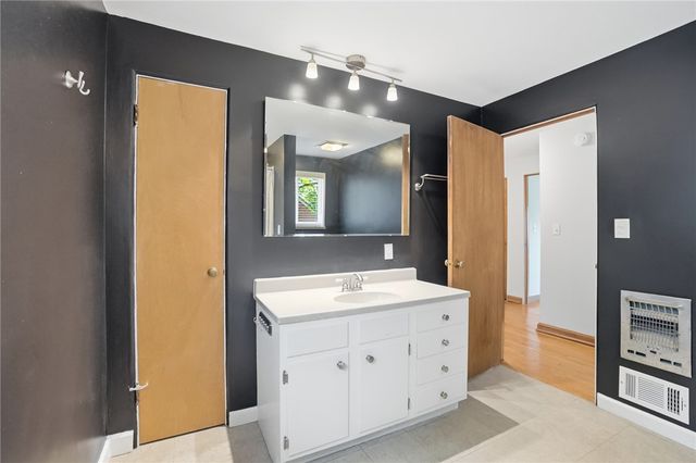 327 Ardmore Road, Springfield, OH 45504