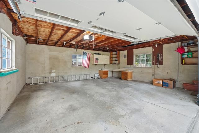 327 Ardmore Road, Springfield, OH 45504