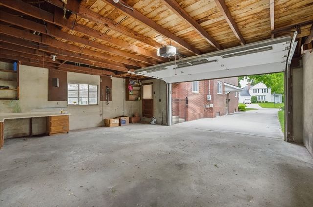327 Ardmore Road, Springfield, OH 45504