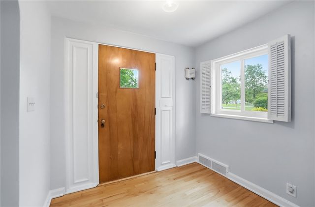 327 Ardmore Road, Springfield, OH 45504