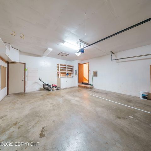 9843 E Chichagof Loop, Eagle River, AK 99577
