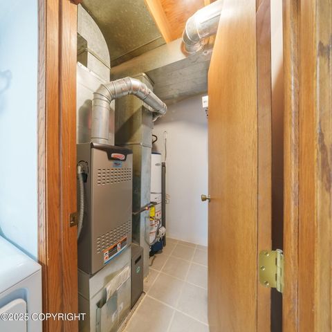 9843 E Chichagof Loop, Eagle River, AK 99577