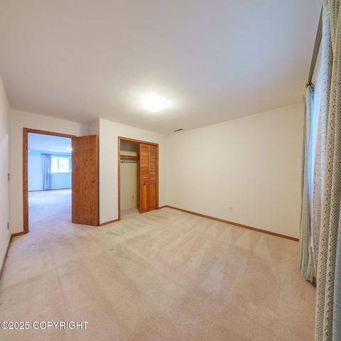 9843 E Chichagof Loop, Eagle River, AK 99577