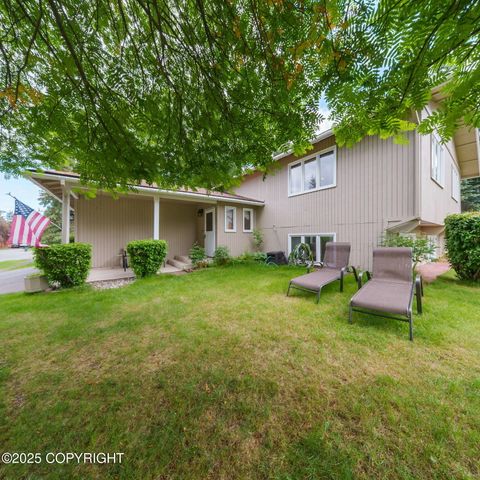 9843 E Chichagof Loop, Eagle River, AK 99577