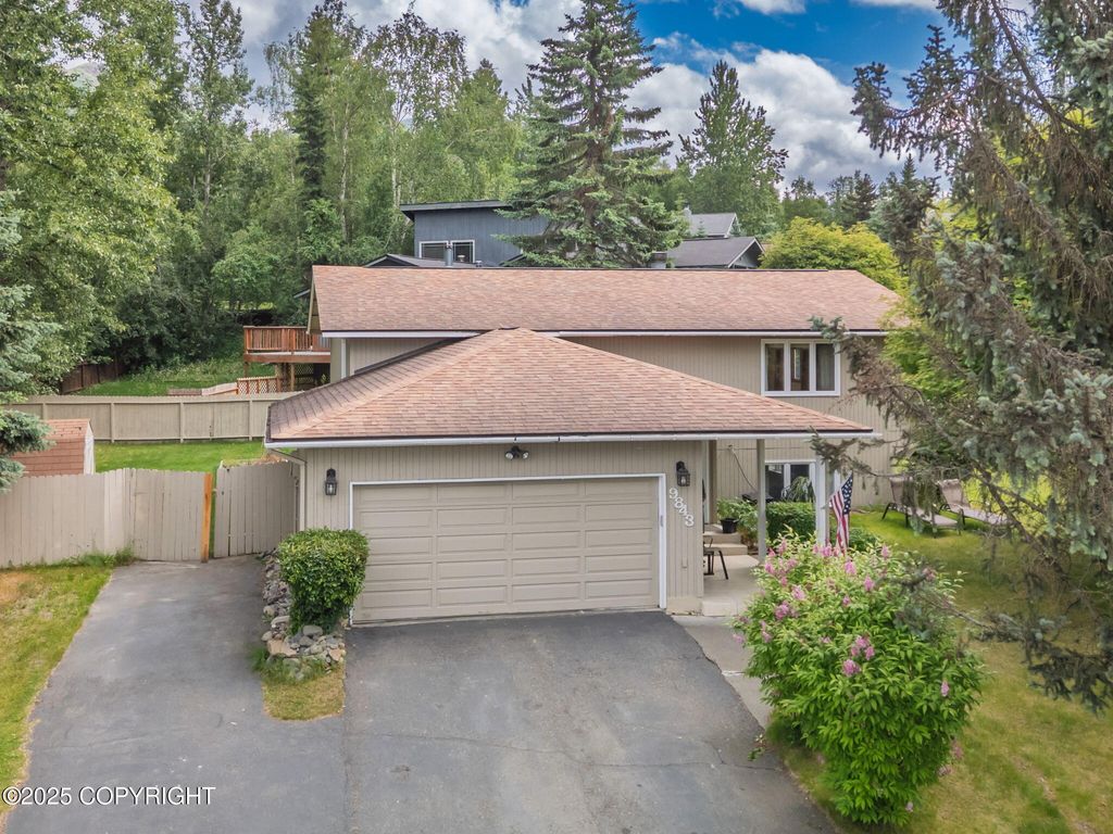 9843 E Chichagof Loop, Eagle River, AK 99577