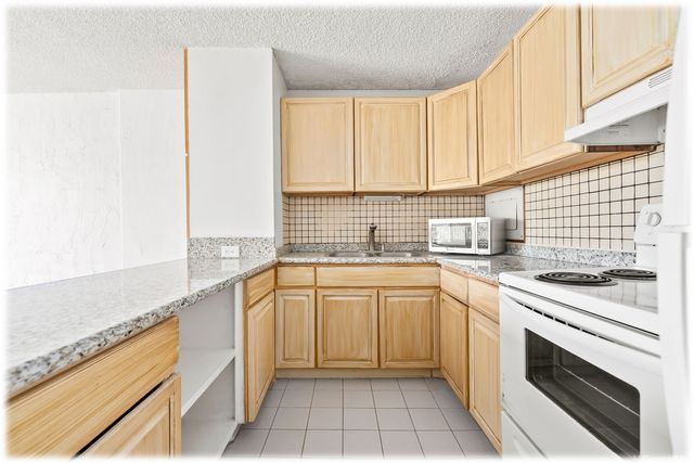 1830 Wilikina Drive 605, Wahiawa, HI 96786