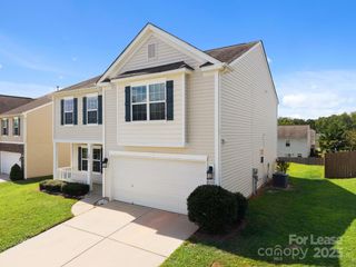 2873 Village Center Drive, Dallas, NC 28034