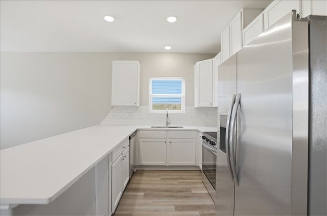 3027 Sabinas St, Corpus Christi, TX 78405