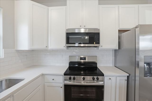 3027 Sabinas St, Corpus Christi, TX 78405