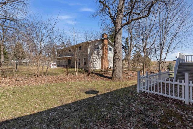 N7988 Elser Drive, Beaver Dam, WI 53916