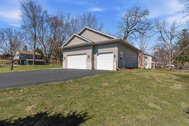 N7988 Elser Drive, Beaver Dam, WI 53916