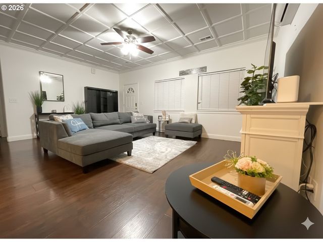 1310 GALES CREEK Rd, Forest Grove, OR 97116