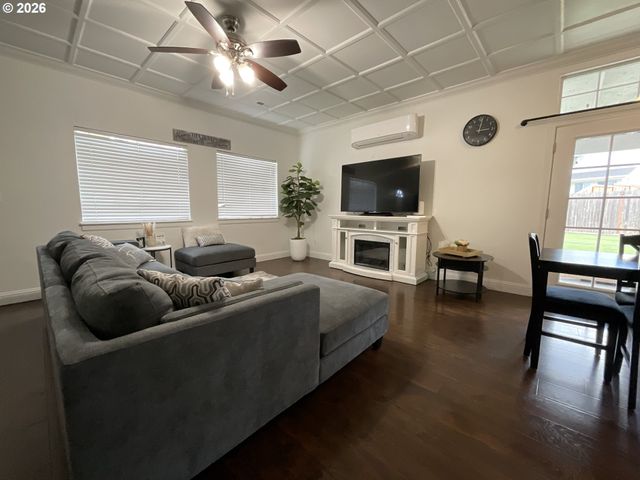 1310 GALES CREEK Rd, Forest Grove, OR 97116