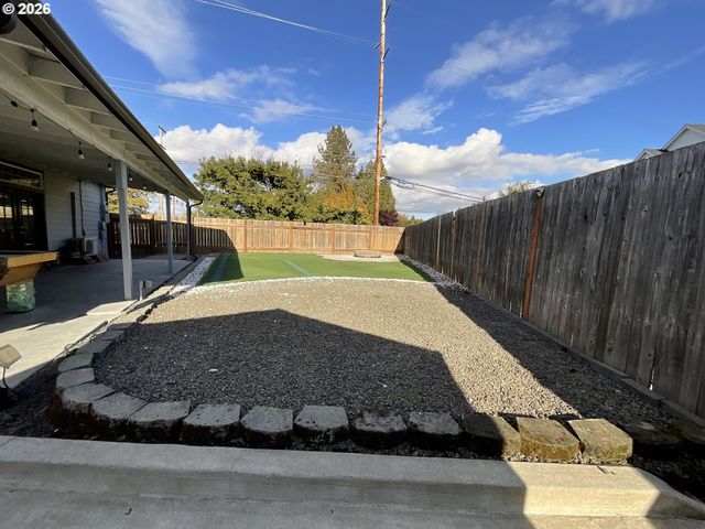 1310 GALES CREEK Rd, Forest Grove, OR 97116