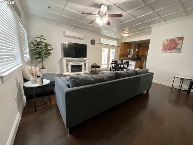 1310 GALES CREEK Rd, Forest Grove, OR 97116