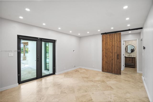 19911 SW 82nd Pl, Cutler Bay, FL 33189