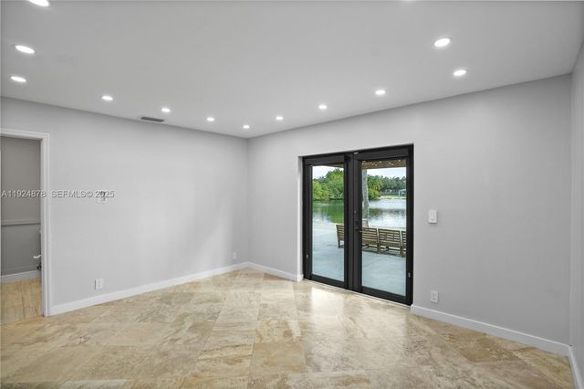 19911 SW 82nd Pl, Cutler Bay, FL 33189