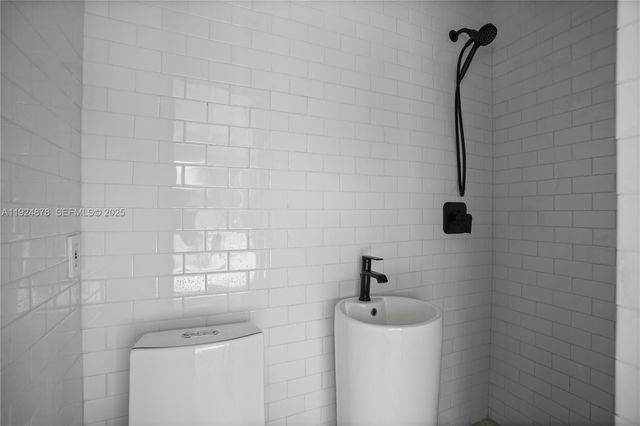 19911 SW 82nd Pl, Cutler Bay, FL 33189