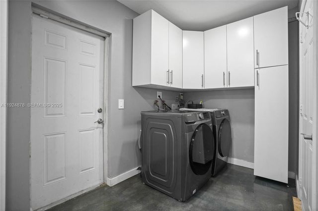 19911 SW 82nd Pl, Cutler Bay, FL 33189