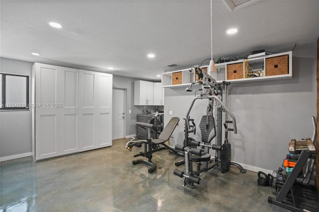 19911 SW 82nd Pl, Cutler Bay, FL 33189