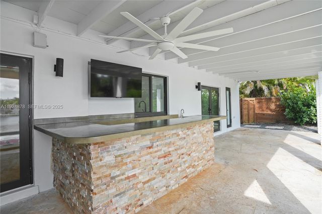 19911 SW 82nd Pl, Cutler Bay, FL 33189