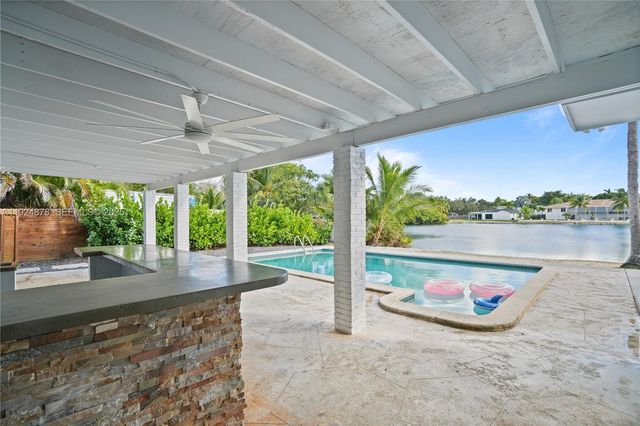 19911 SW 82nd Pl, Cutler Bay, FL 33189