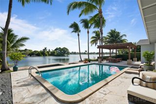 19911 SW 82nd Pl, Cutler Bay, FL 33189