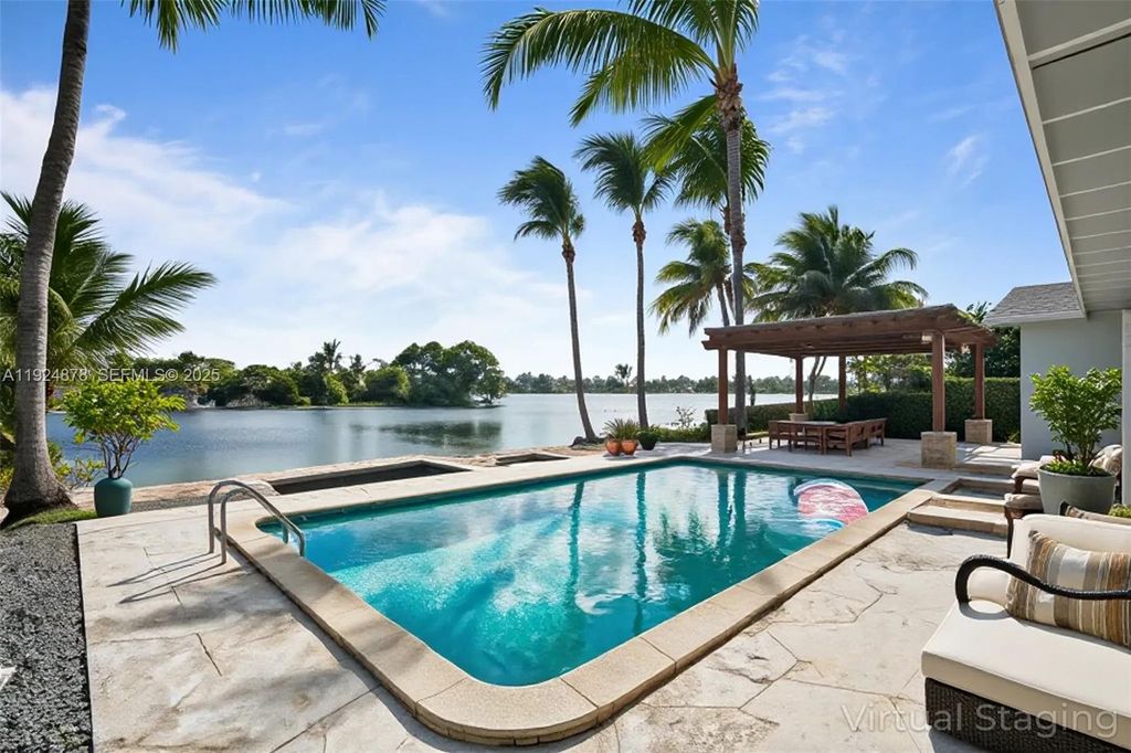 19911 SW 82nd Pl, Cutler Bay, FL 33189