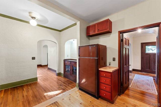 303 Barrington Road 5, Syracuse, NY 13214