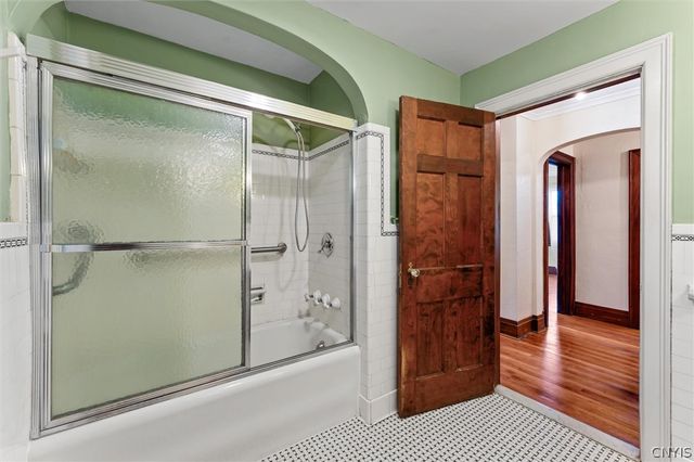 303 Barrington Road 5, Syracuse, NY 13214