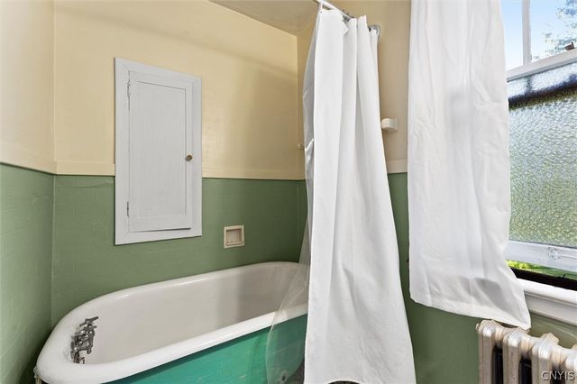 303 Barrington Road 5, Syracuse, NY 13214