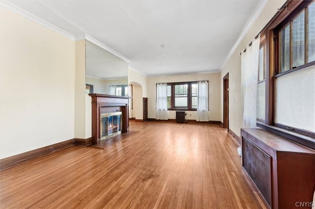 303 Barrington Road 5, Syracuse, NY 13214