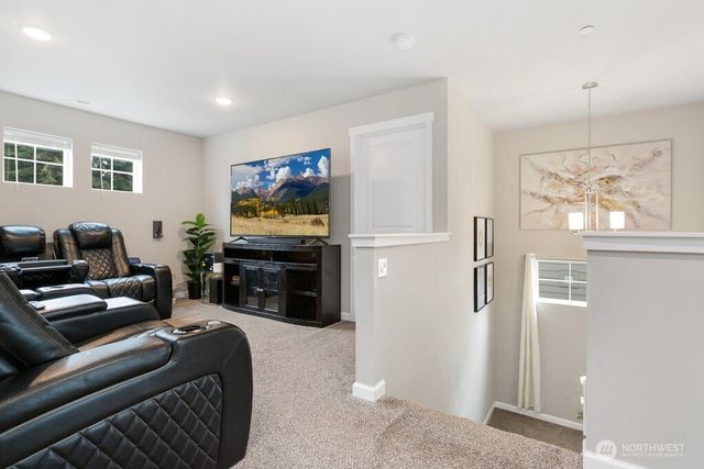 3660 22nd Avenue NE, Olympia, WA 98506
