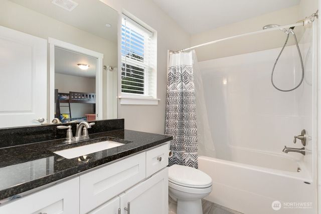 3660 22nd Avenue NE, Olympia, WA 98506