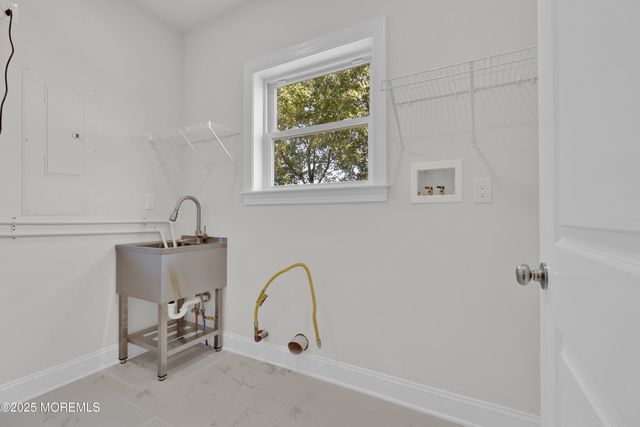 650 Washington Avenue, Union Beach, NJ 07735