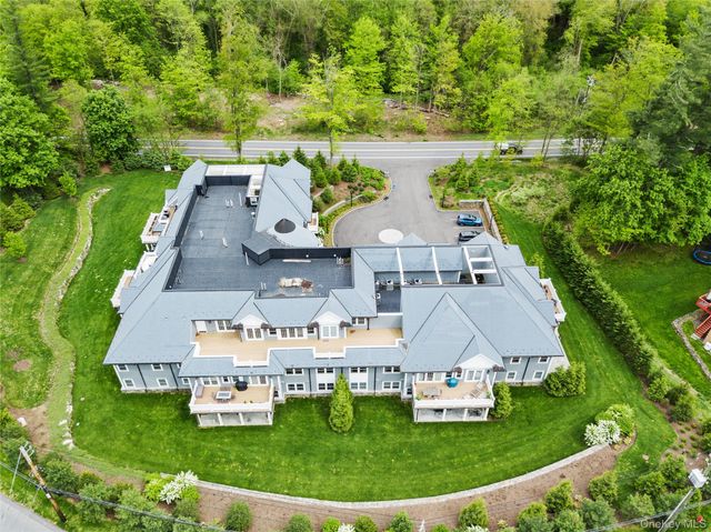 585 Main Street 2F, Armonk, NY 10504