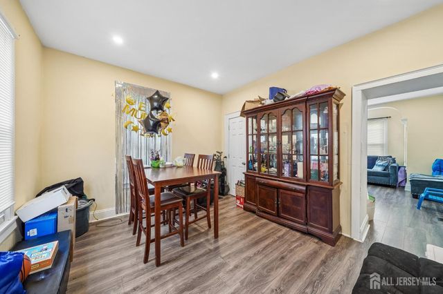 44 state Street, East Orange, NJ 07017