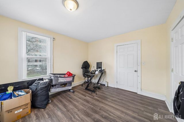 44 state Street, East Orange, NJ 07017