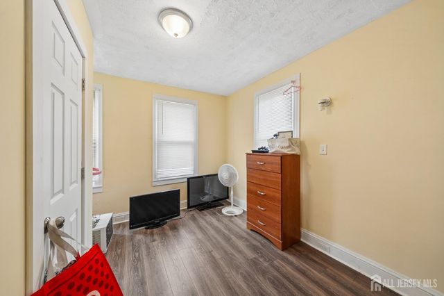 44 state Street, East Orange, NJ 07017