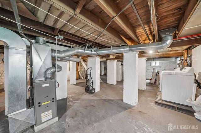 44 state Street, East Orange, NJ 07017