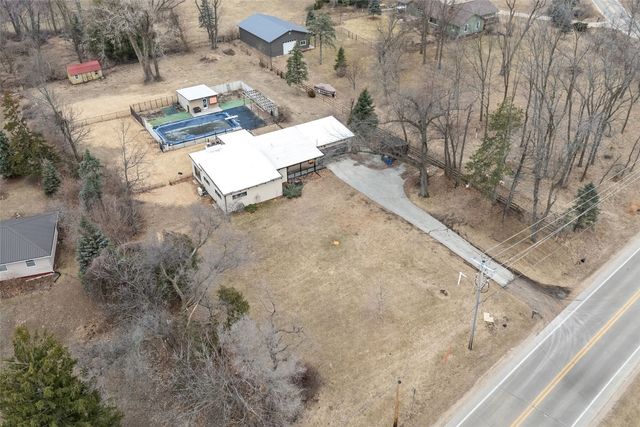 1945 30th St Dr SE, Cedar Rapids, IA 52403