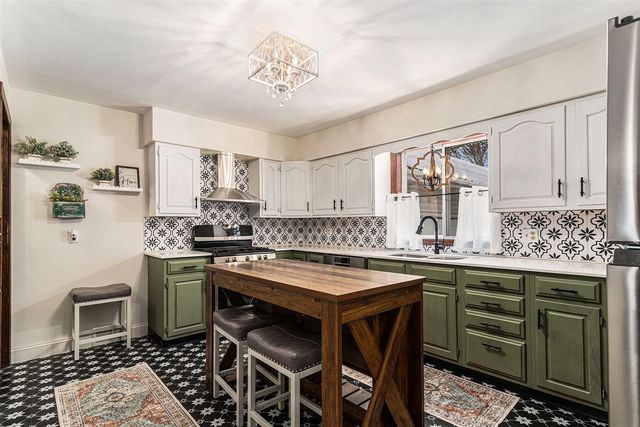 1345 Hendrick Road, Norton Shores, MI 49441